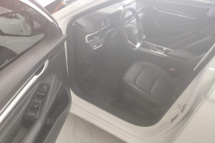 Used Geely Auto Emgrand 2023 4th Generation Champion Edition 1.5L CVT Prestige Model
