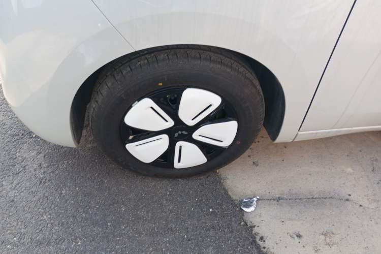 Used Wuling Hongguang MINIEV 2025 Four-Door Version Advanced Edition
