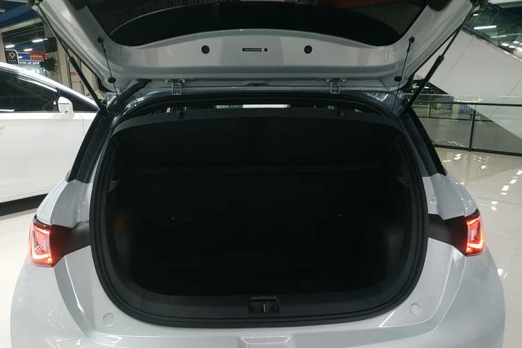 Used BYD Dolphin 2021 405 km Fashion Edition
