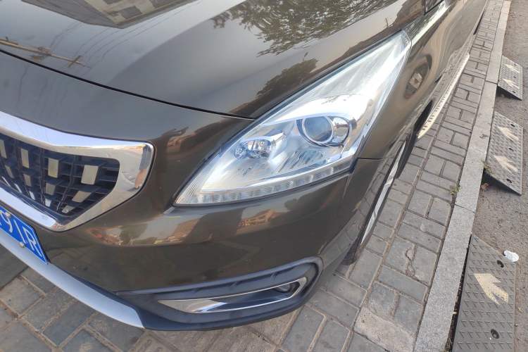 Used Peugeot 3008 2016 2.0L Automatic Classic Edition
