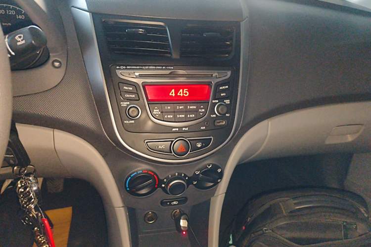 Used Hyundai Verna 2014 1.4L Manual Smart GLS Trim
