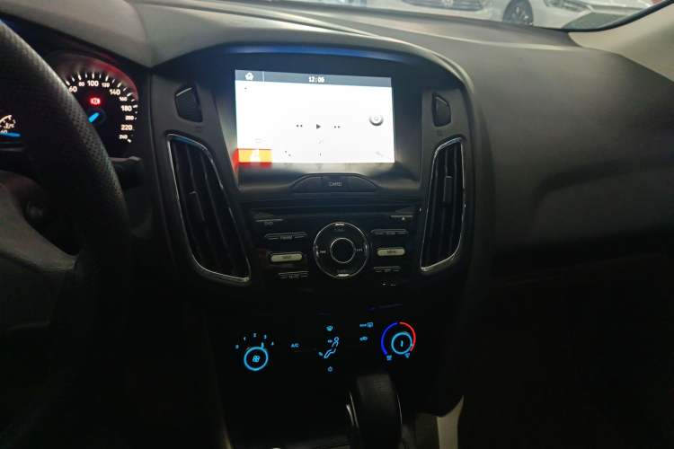 Used Ford Focus 2017 Sedan 1.6L Automatic Comfort Plus SmartDrive Edition