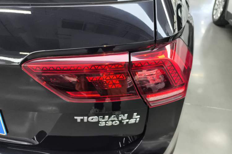 Used Volkswagen Tiguan L 2017 330TSI Automatic Two-Wheel Drive Flagship Edition
