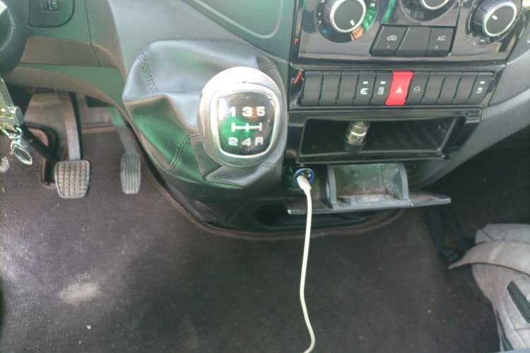 Used Iveco Eurocargo 2021 2.0T Manual - Yunrui Short Wheelbase Low-Roof Side-Sliding Door F1A
