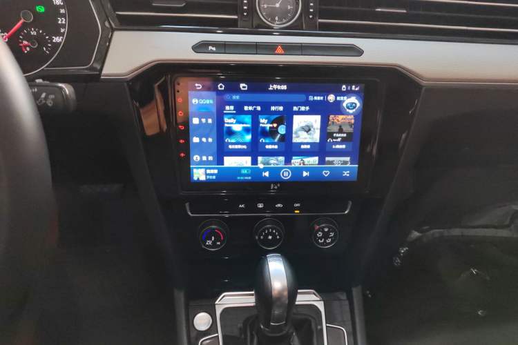 Used Volkswagen Magotan 2018 330TSI DSG Advanced Model
