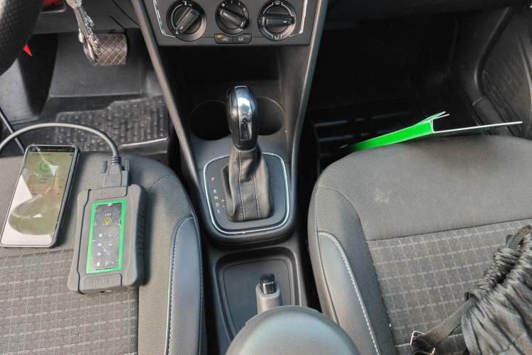 Used Volkswagen Polo 2014 1.4L Automatic Comfort Edition
