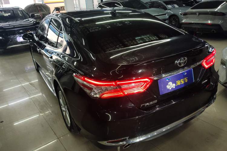 Used Toyota Camry 2023 2.0G Luxury Edition

