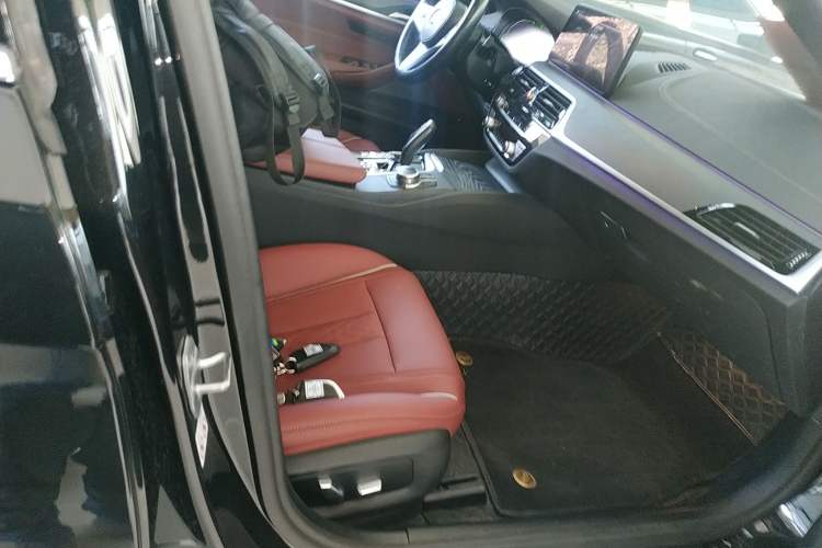 Used BMW 5 Series New Energy 2022 Restyled 535Le M Sport Package
