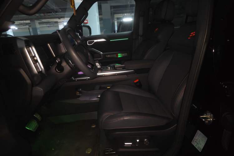 Used JETOUR Traveler 2023 2.0T All-Wheel Drive CrossPRO+
