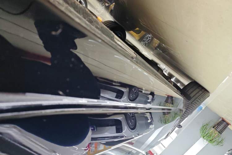 Used Li Auto L9 2025 Pro Smart Refresh Edition
