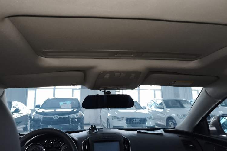 Used Buick Regal 2015 1.6T Leading Technology Model
