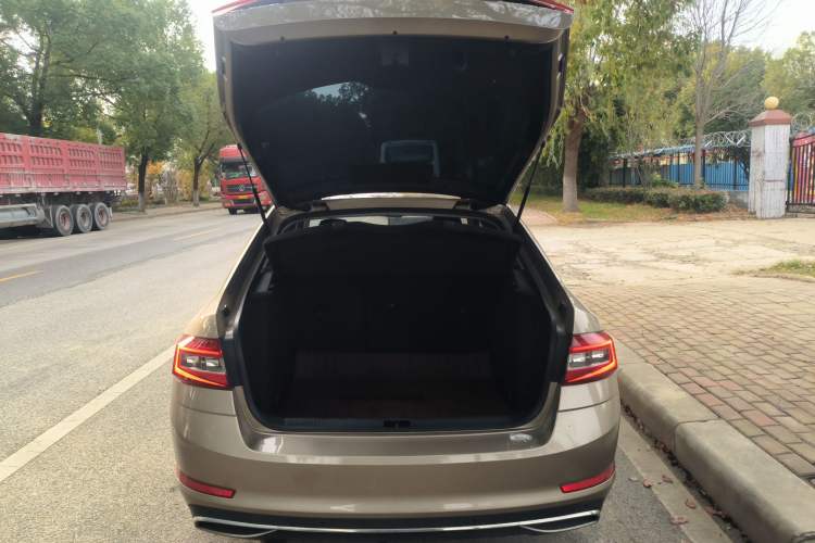 Used Skoda Octavia 2019 TSI230 DSG Luxury Edition
