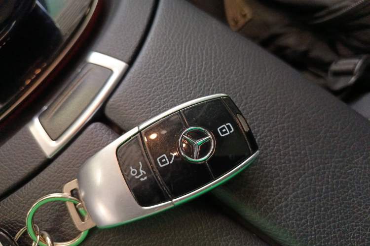 Used Mercedes-Benz E-Class 2016 E 300 L Luxury Model