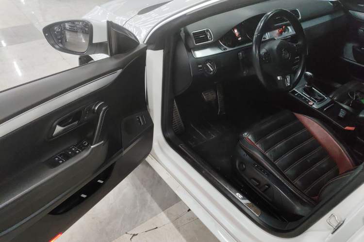 Used Volkswagen FAW-Volkswagen CC 2016 1.8TSI Luxury Model
