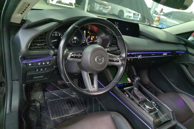 Used Mazda Mazda 3 Axela 2020 2.0L Automatic Luxury Version
