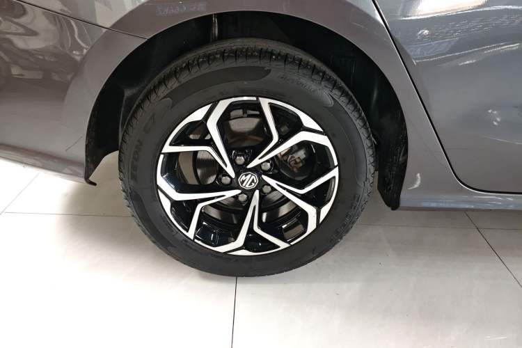 Used MG 5 2021 Revised Version 180 DVVT CVT Youth Luxury Edition
