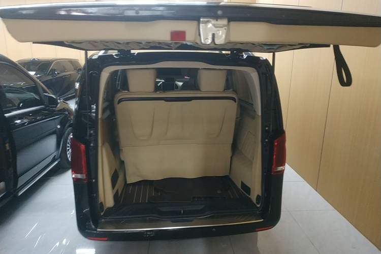 Used Mercedes-Benz Vito 2018 2.0T Business Version China VI Emission Standard
