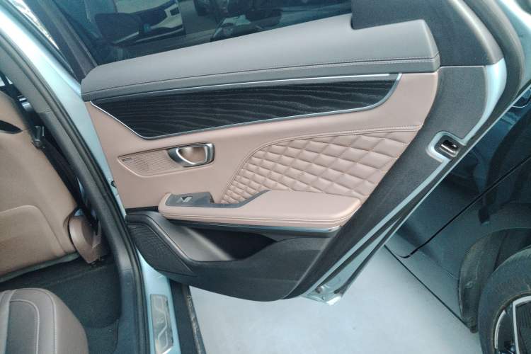 Used BYD Han 2023 DM-i Champion Edition 121KM Prestige Model
