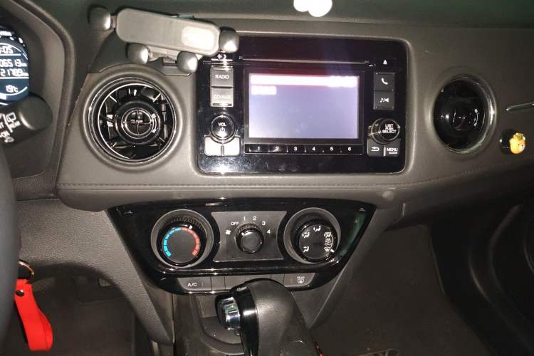 Used Honda XR-V 2015 1.8L EXi CVT Comfort Version
