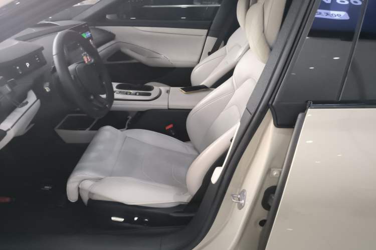 Used Xiaomi Auto SU7 2024 Rear-Drive Long-Range Intelligent Driving Version
