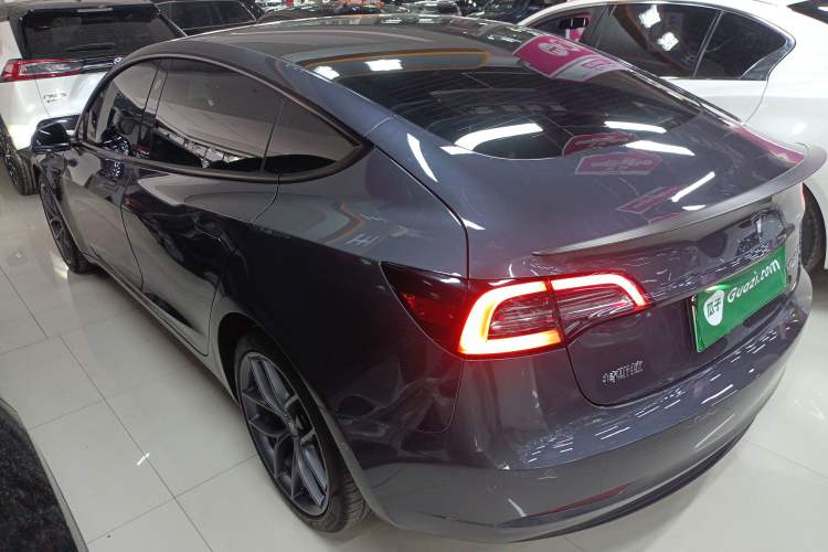 Used Tesla Model 3 2021 Revised Version II – Performance High-Performance All-Wheel-Drive Edition
