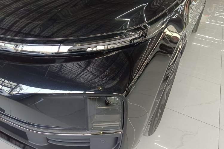 Used Li Auto L8 2023 Pro Model
