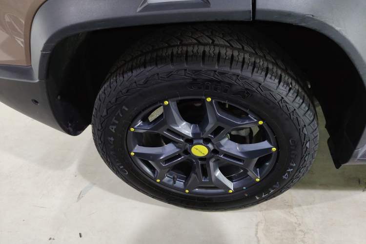 Used Jetour Traveler 2023 2.0T All-Wheel Drive CrossPRO+