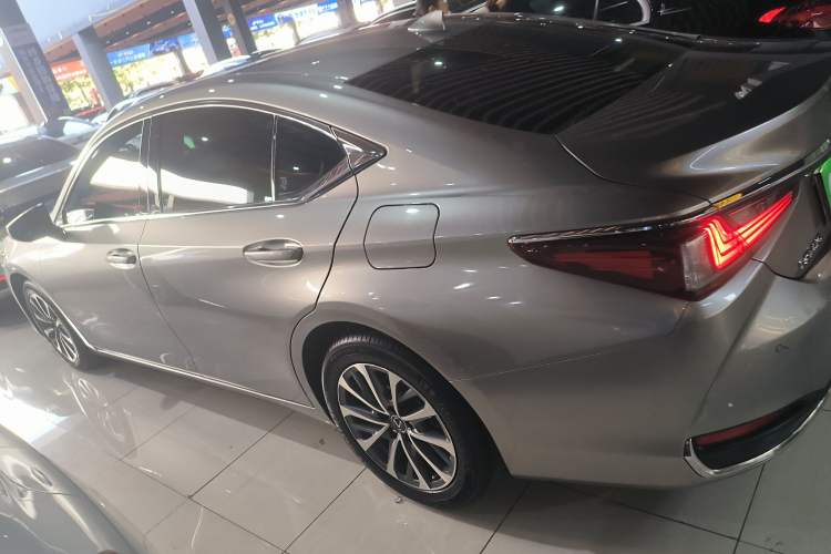 Used Lexus ES 2022 200 Luxury Edition
