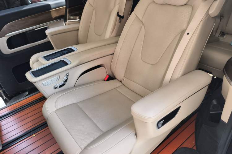 Used Mercedes-Benz V-Class 2020 V 260 L Long-wheelbase Luxury Edition