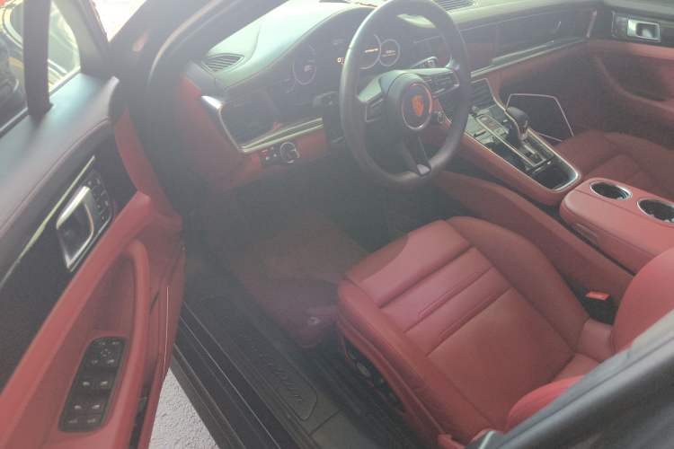 Used Porsche Panamera 2023 Facelifted Panamera 2.9T Platinum Edition