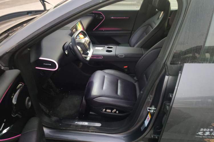 Used  07 2024 Max Extended-Range Edition