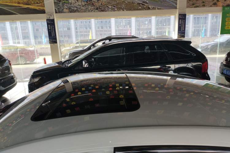 Used MG 5 2022 180 DVVT CVT Youth Luxury Edition