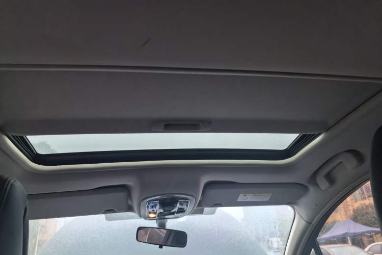 Used Peugeot 508 2013 2.0L 2nd Anniversary Edition with Automatic Sunroof – Classic Version
