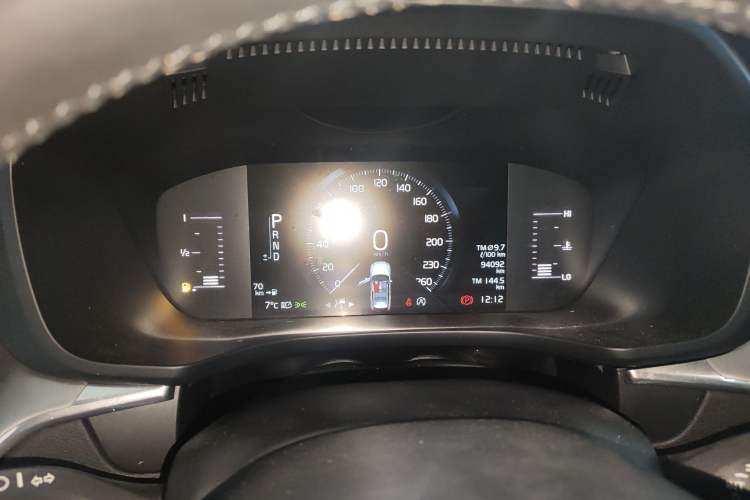 Used Volvo XC60 2019 T5 4x4 Smart Edition China VI Standard