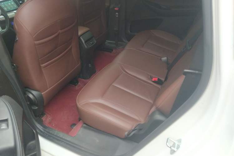 Used Buick GL6 2019 18T 5-Seater Connected Luxury Version China V Standard
