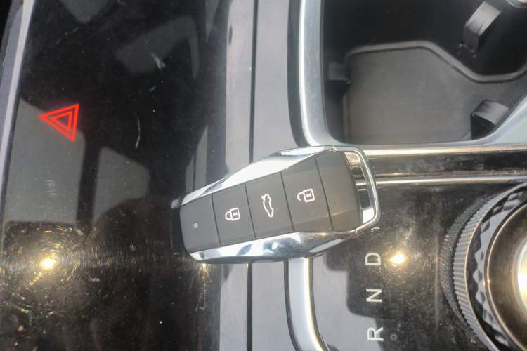 Used SOL QX 2021 300T DCT Luxury Smart Connectivity Version