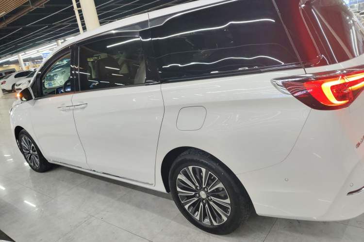 Used Buick GL8 2023 ES Lu Zun Luxury Model
