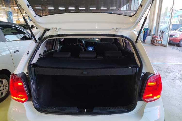 Used Volkswagen Polo 2016 1.4L Automatic Trendy Model
