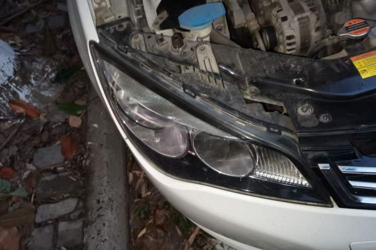 Used Roewe 350 2015 1.5L Manual Luxury Sunroof Edition