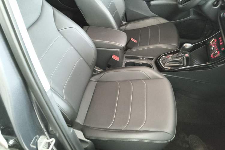 Used Jetta VS5 2022 280TSI Automatic Enjoyment Pro Trim
