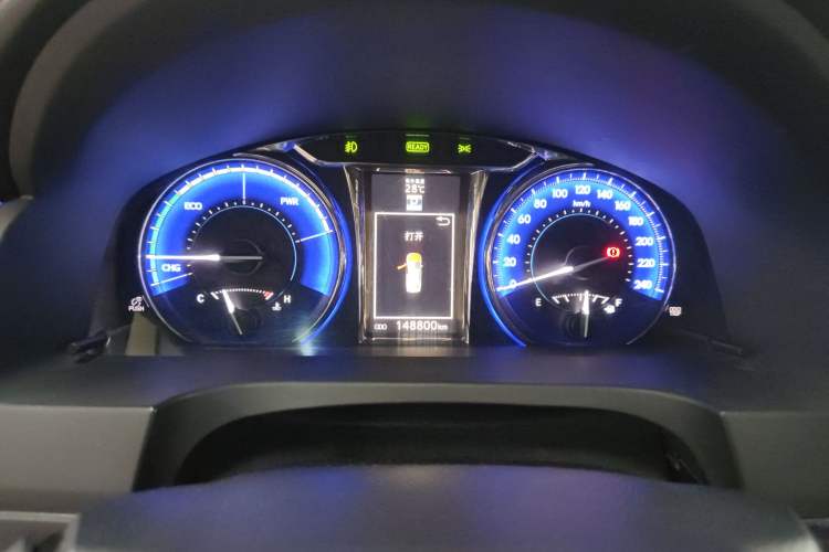 Used Toyota Camry 2015 Dual-Engine 2.5 HG Luxury Navigation Edition
