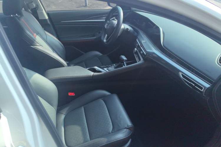 Used Changan Eado 2020 PLUS Blue Whale NE 1.4T GDI DCT Prestige Model
