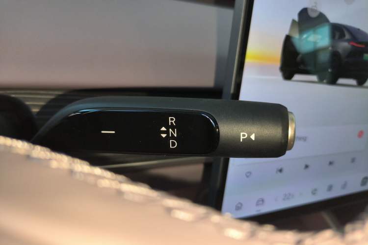 Used ONVO L60 2024 60 kWh Rear-Drive Version