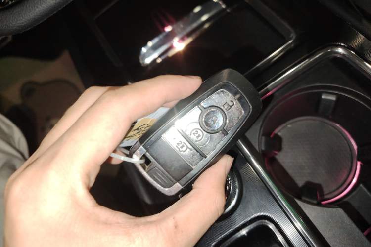 Used Lincoln Corsair 2020 2.0T Two-Wheel Drive Luxury Edition
