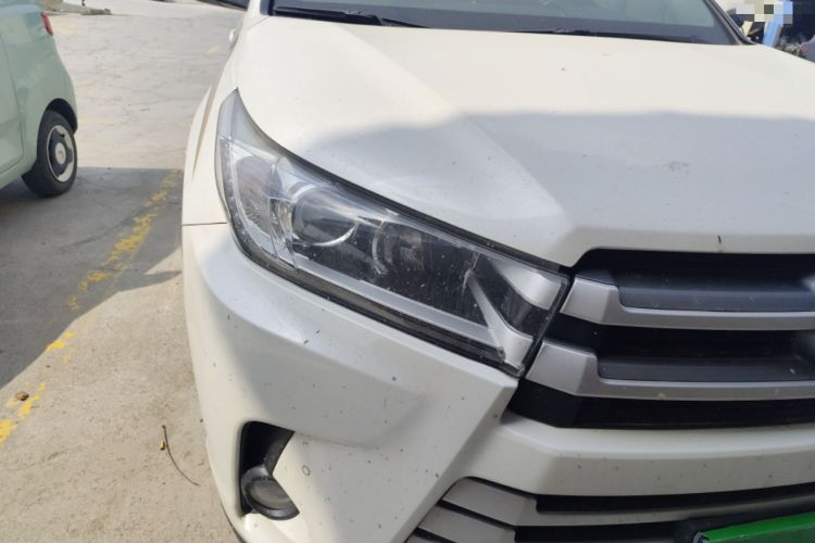 Used Toyota Highlander 2018 2.0T Four-Wheel Drive Luxury Edition 7 Seats China V Emission Standard
