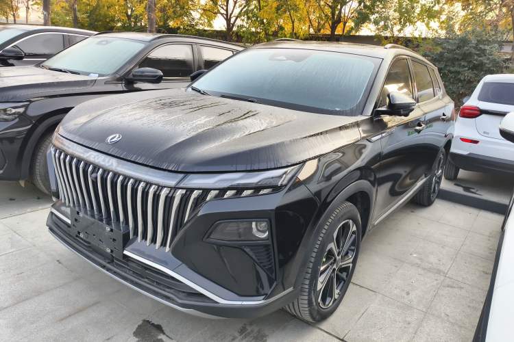 Used Dongfeng Aeolus Huge 2022 Mach Dual-Motor 1.5T MHD Dare-to-Dream Edition