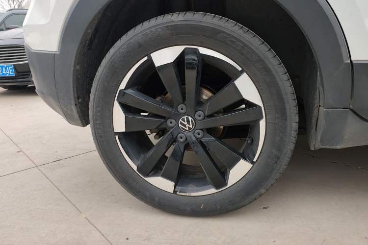 Used Volkswagen Tacqua 2023 200TSI DSG Joy-Connect Edition