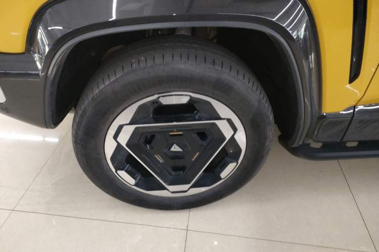 Used  G318 2025 Worry-Free Adventure Edition Four-Wheel Drive Secret Realm Version