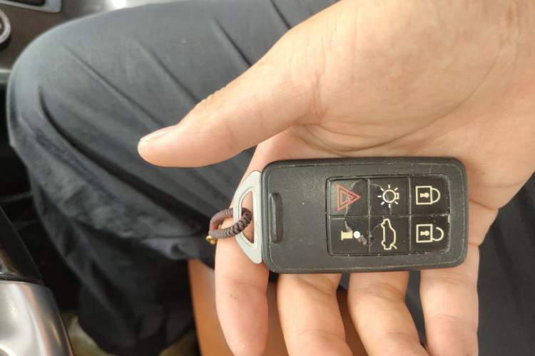 Used Volvo V60 2015 T5 Zhiya Edition
