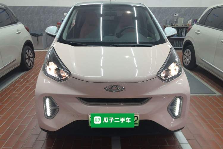 Used Chery Little Ant 2022 Sweet Pink Edition Half-Sugar Version Lithium Iron Phosphate 29.2 kWh 30 kW 301 km